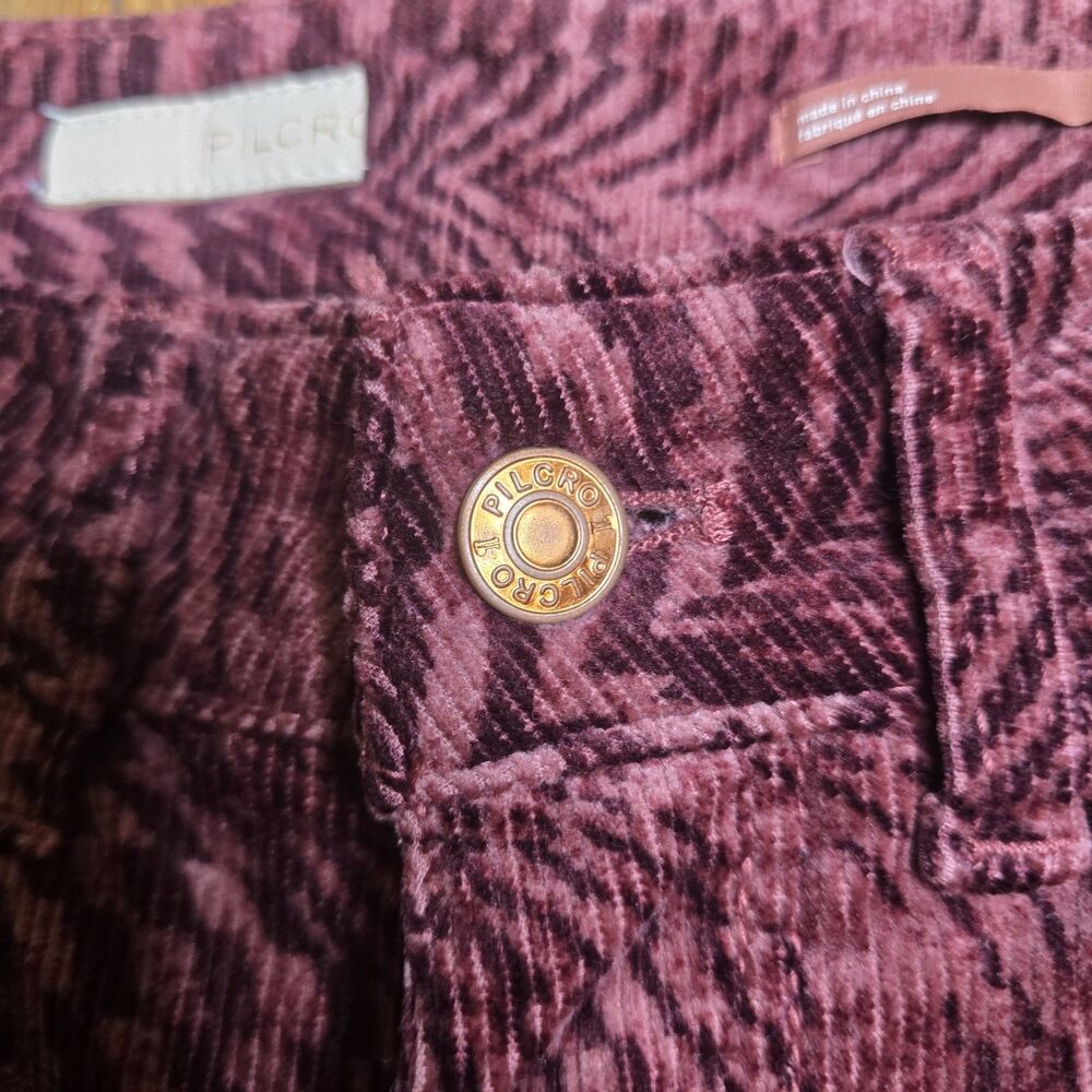 Pilcro Women’s Size 27 The Yaya Mid-Rise Crop Flare Corduroy Pants Geometric - Picture 3 of 12